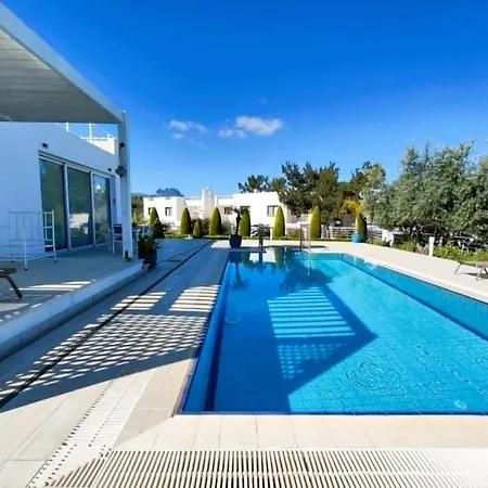 Villa 4-bed Private Pool And Ocean Views *