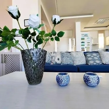 Villa 4-bed Private Pool And Ocean Views *